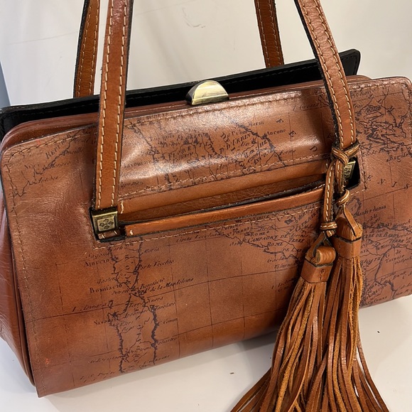 PATRICIA NASH Genuinely Leather Reversible Satchel Handbag - Picture 13 of 14